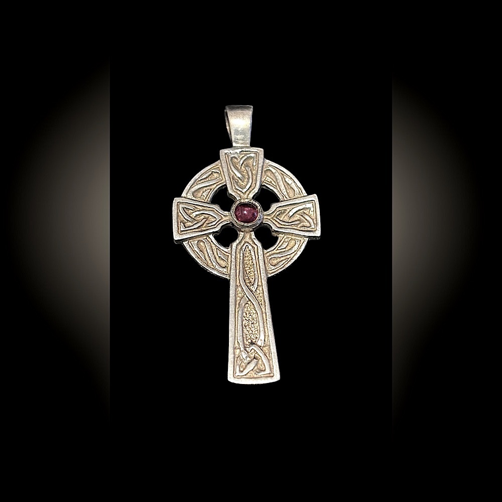 COPY - * Rare unidentified Stamp Garnet Stone Celtic Cross Pendant - Picture 2 of 8